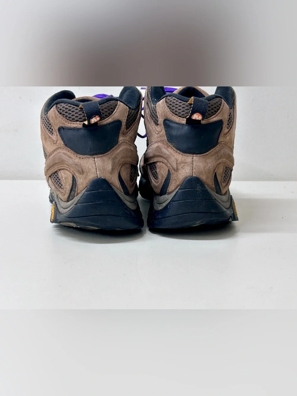 Men’s 10 Wide Merrell Moab 2 Mid Hiking Boots